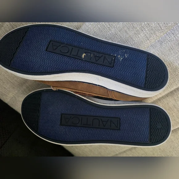 Worn Once Nautica Men's Brown Boat Shoes Size 6 - Picture 3 of 10